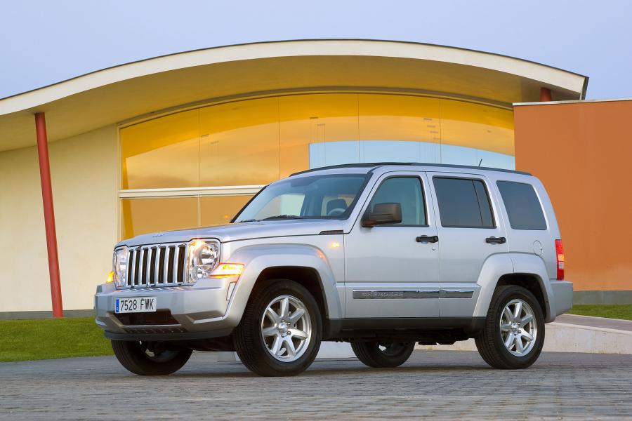  Jeep Cherokee 2008 года  (фото 128 из 161)
